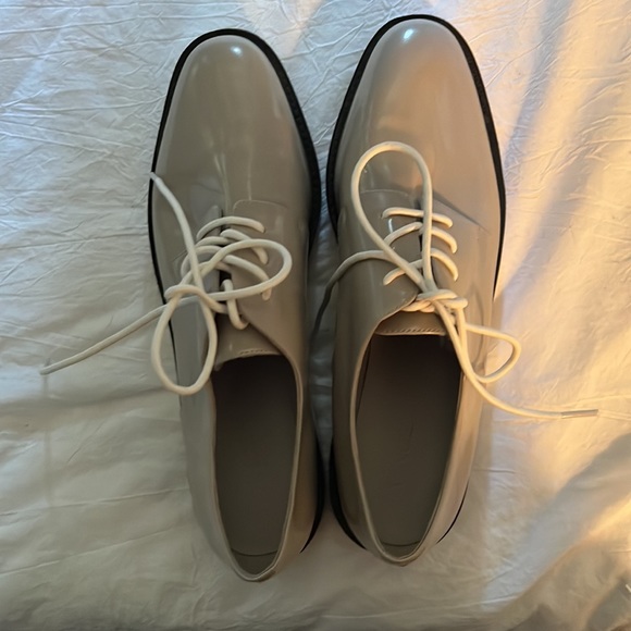 NWOB VINCE. Structured Shoes - Picture 5 of 5